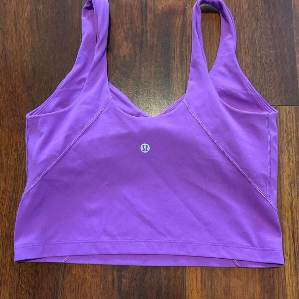 Lululemon Women's Purple Crop-top